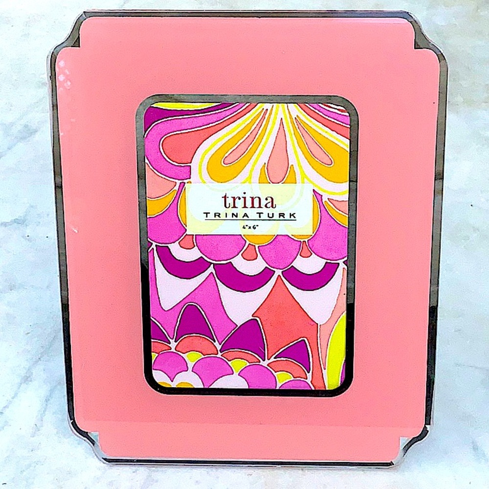 TRINA TURK PICTURE FRAME 4 BY 6 BLUSH SILVER NEW